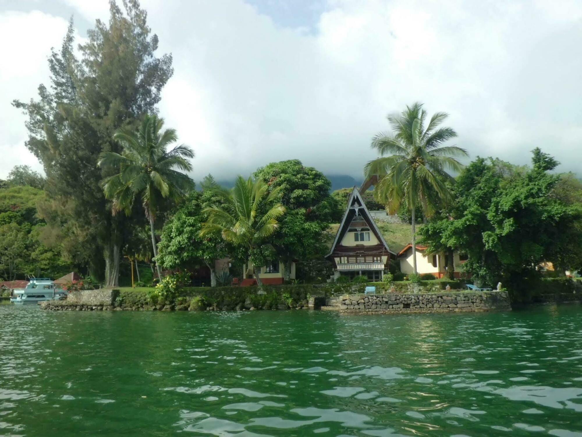Tuk Tuk Timbul Bungalows Kültér fotó
